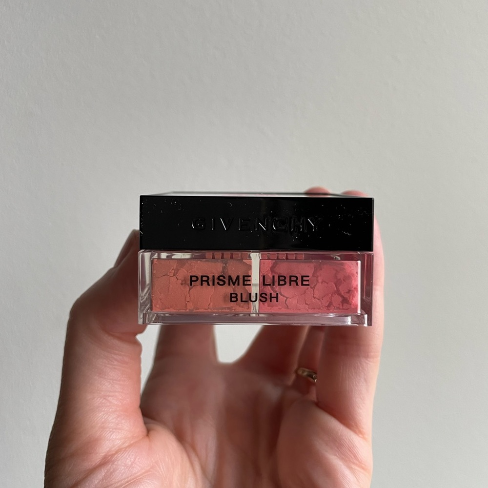 Givenchy Prisme Loose Powder Blush in Voile Corail 03 (coral and orange tones)